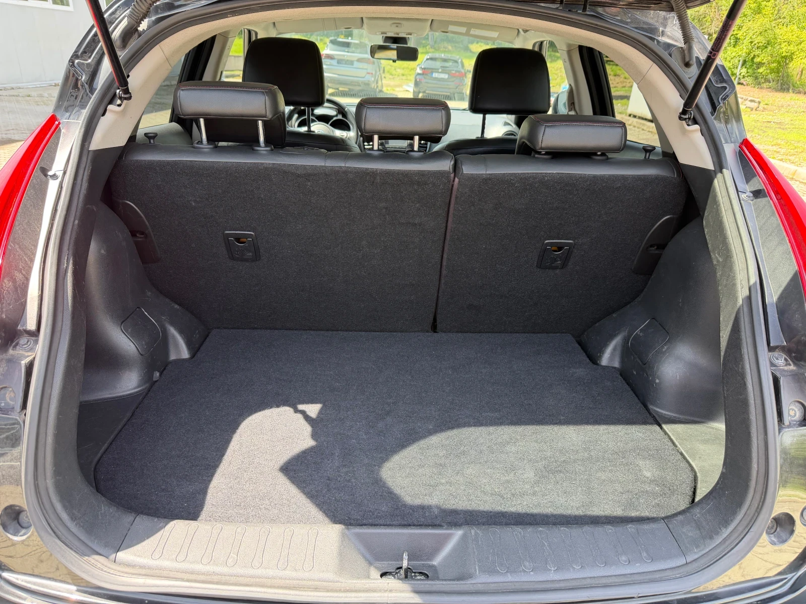 Nissan Juke, снимка 13 - Автомобили и джипове - 54760133