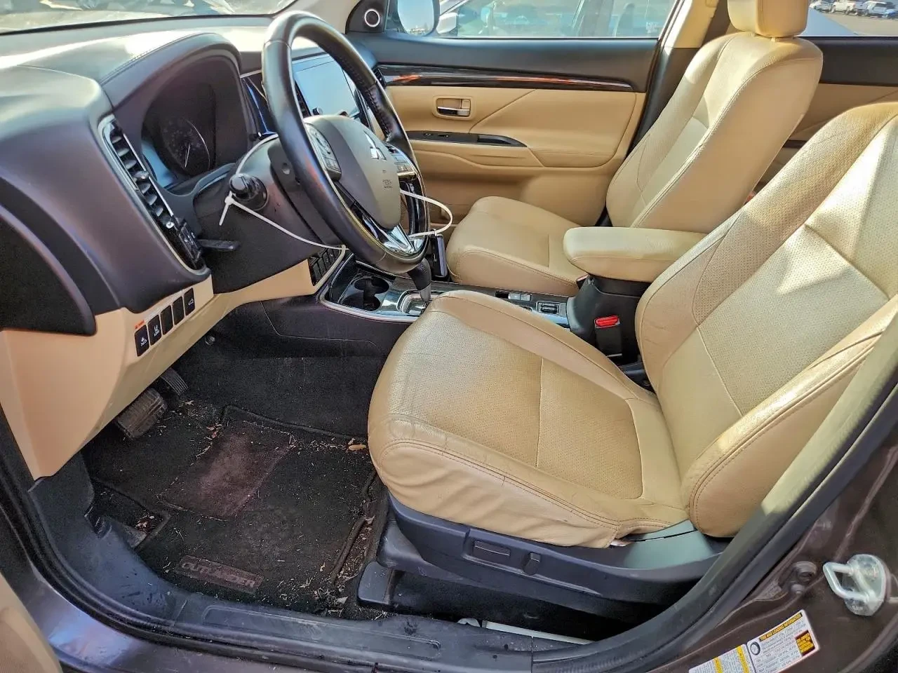 Mitsubishi Outlander SE - изображение 7