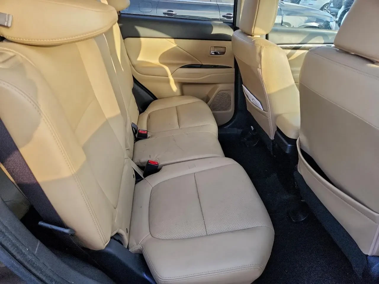 Mitsubishi Outlander SE - изображение 10