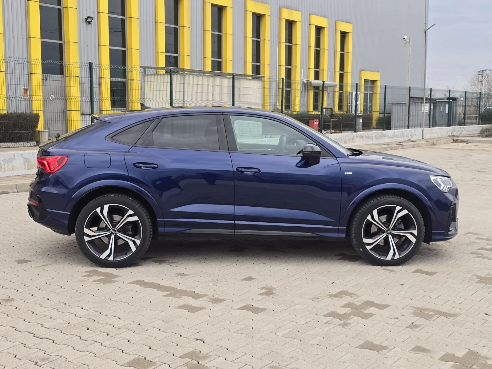 Audi Q3 Sportback 2.0ТДИ/S-line, снимка 4 - Автомобили и джипове - 53938964