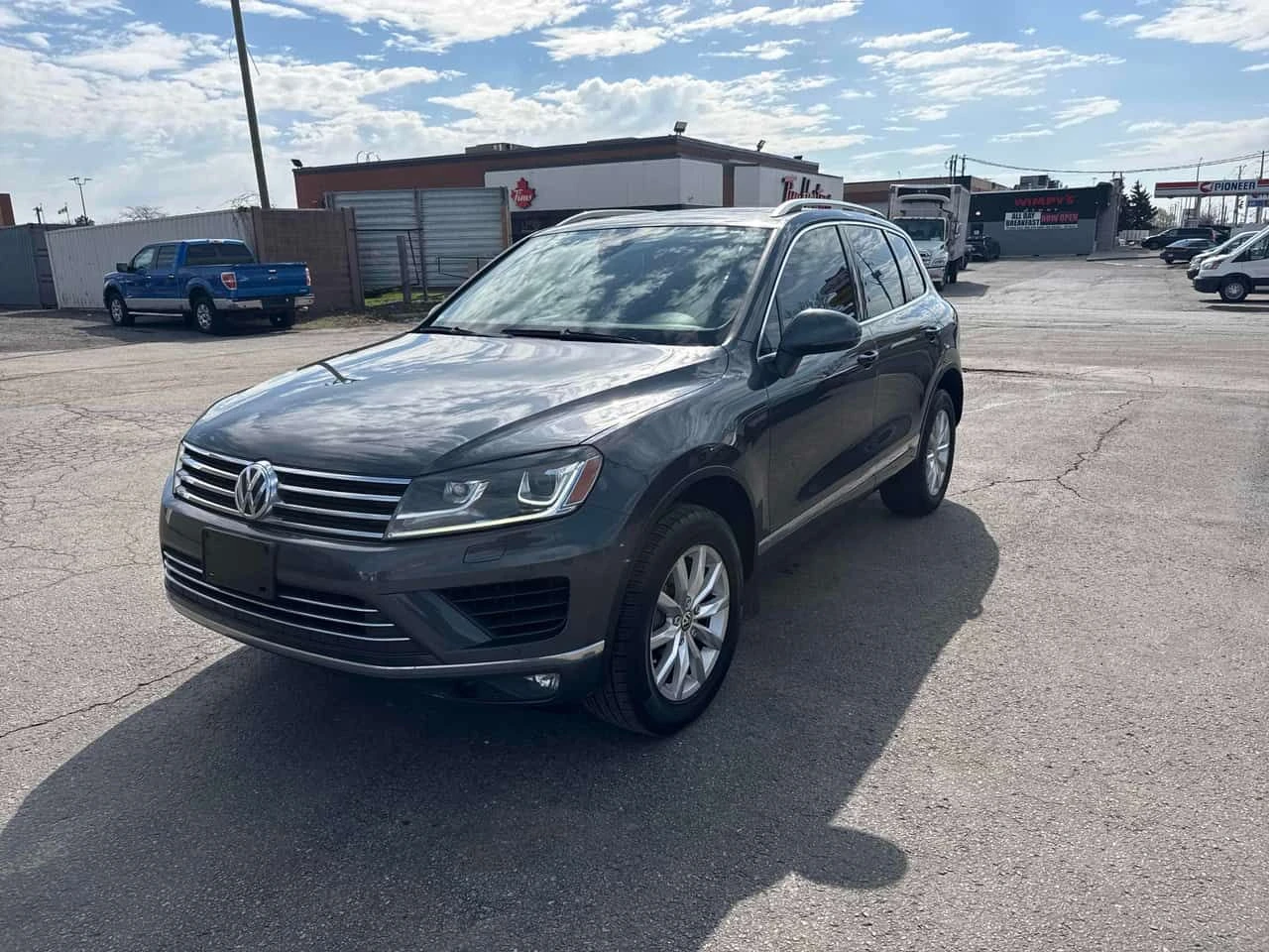 VW Touareg * 4dr V6 * 2 КЛЮЧА* PANO* KEYLESS* ПОДГРЕВ* 