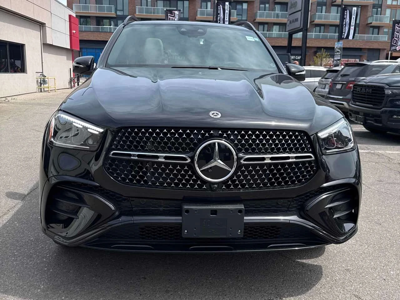 Mercedes-Benz GLE 450 AMG ДИСТРОНИК * 360 * BURMESTER * PANO * ОБДУХВАНЕ, снимка 6 - Автомобили и джипове - 54841013