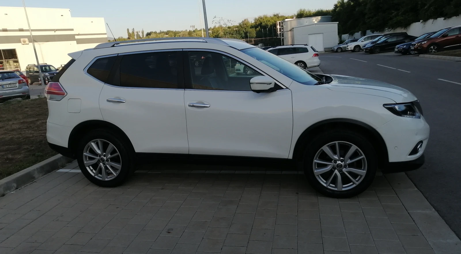 Nissan X-trail, снимка 7 - Автомобили и джипове - 55450595