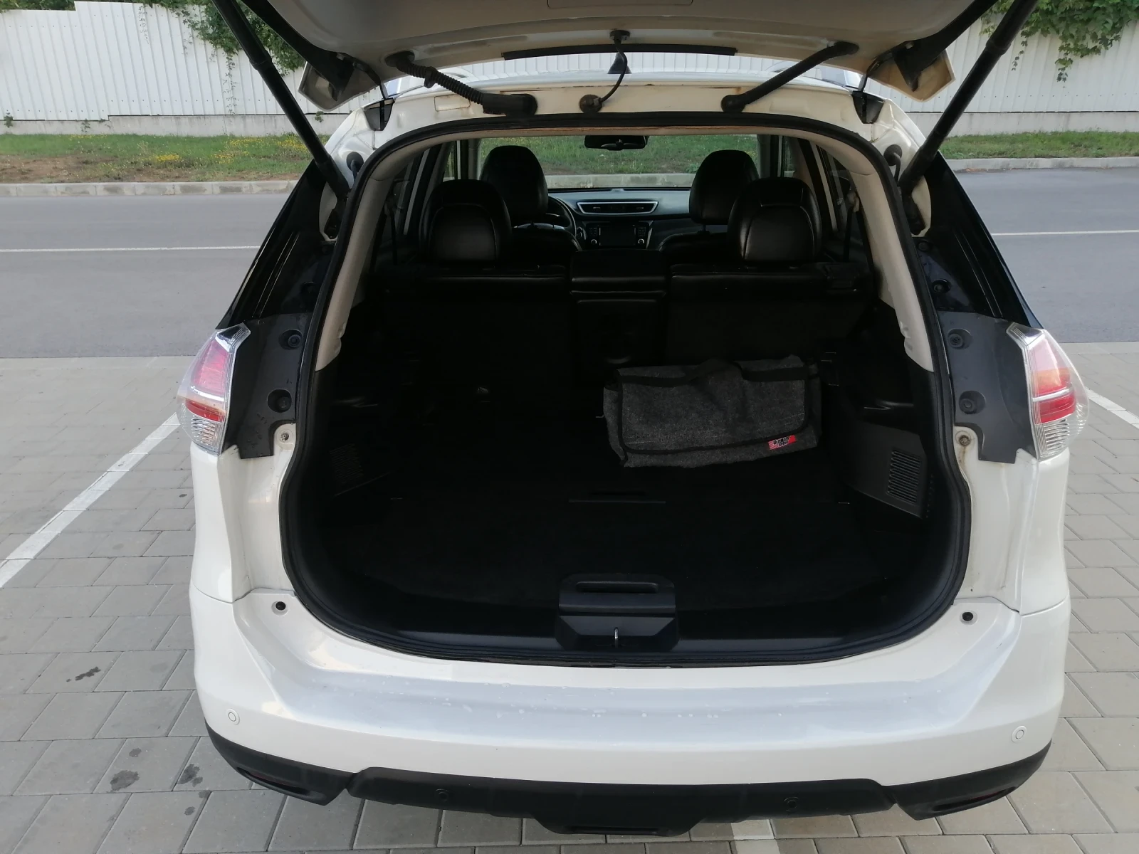 Nissan X-trail, снимка 13 - Автомобили и джипове - 55450595