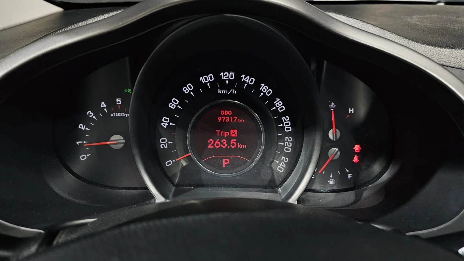 Kia Sportage TLX* ПОДГРЕВ ВОЛАН* ЛЮК* КРАЙНА ЦЕНА, снимка 8 - Автомобили и джипове - 55496160