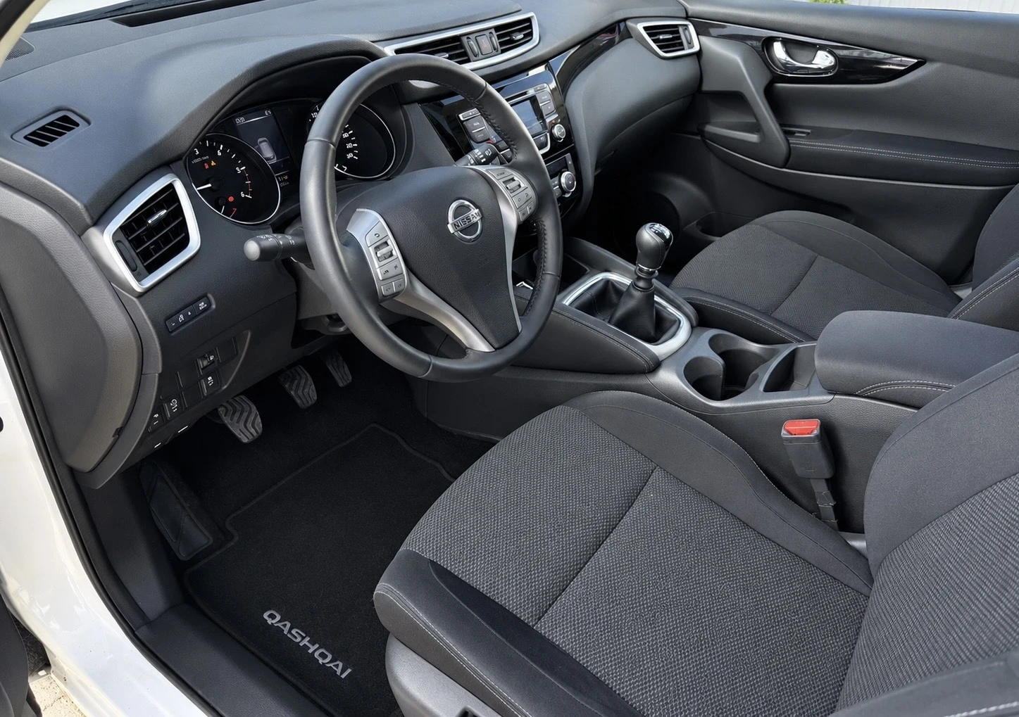 Nissan Qashqai 1.5dCi | �������� | ������ | ������ | Mobile.bg � ����������� 10