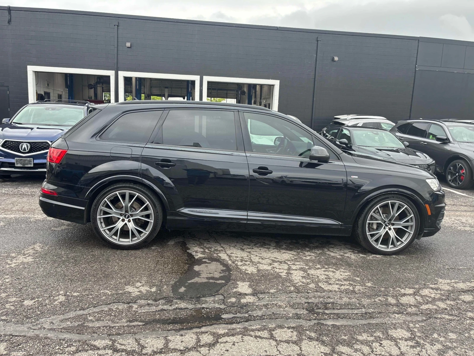 Audi Q7 Technik / 360 / Carfax / Лизинг, снимка 5 - Автомобили и джипове - 56523756