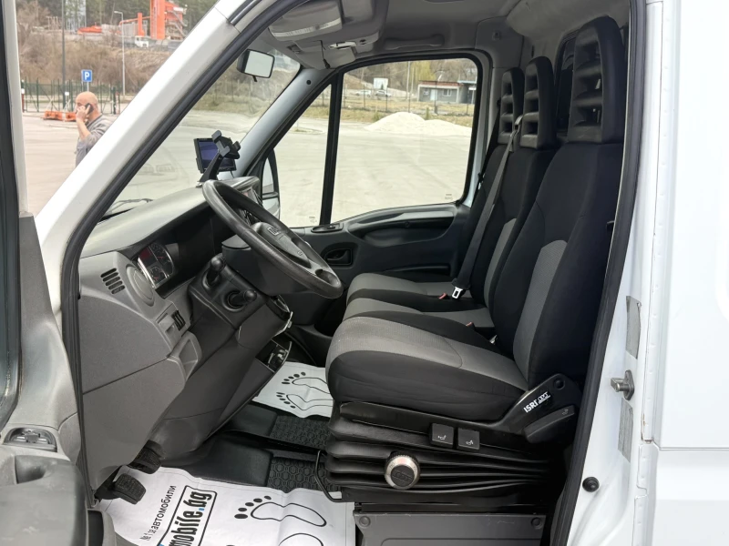 Iveco Daily 35S18V Темпомат Клима Камера, снимка 7 - Бусове и автобуси - 49508035