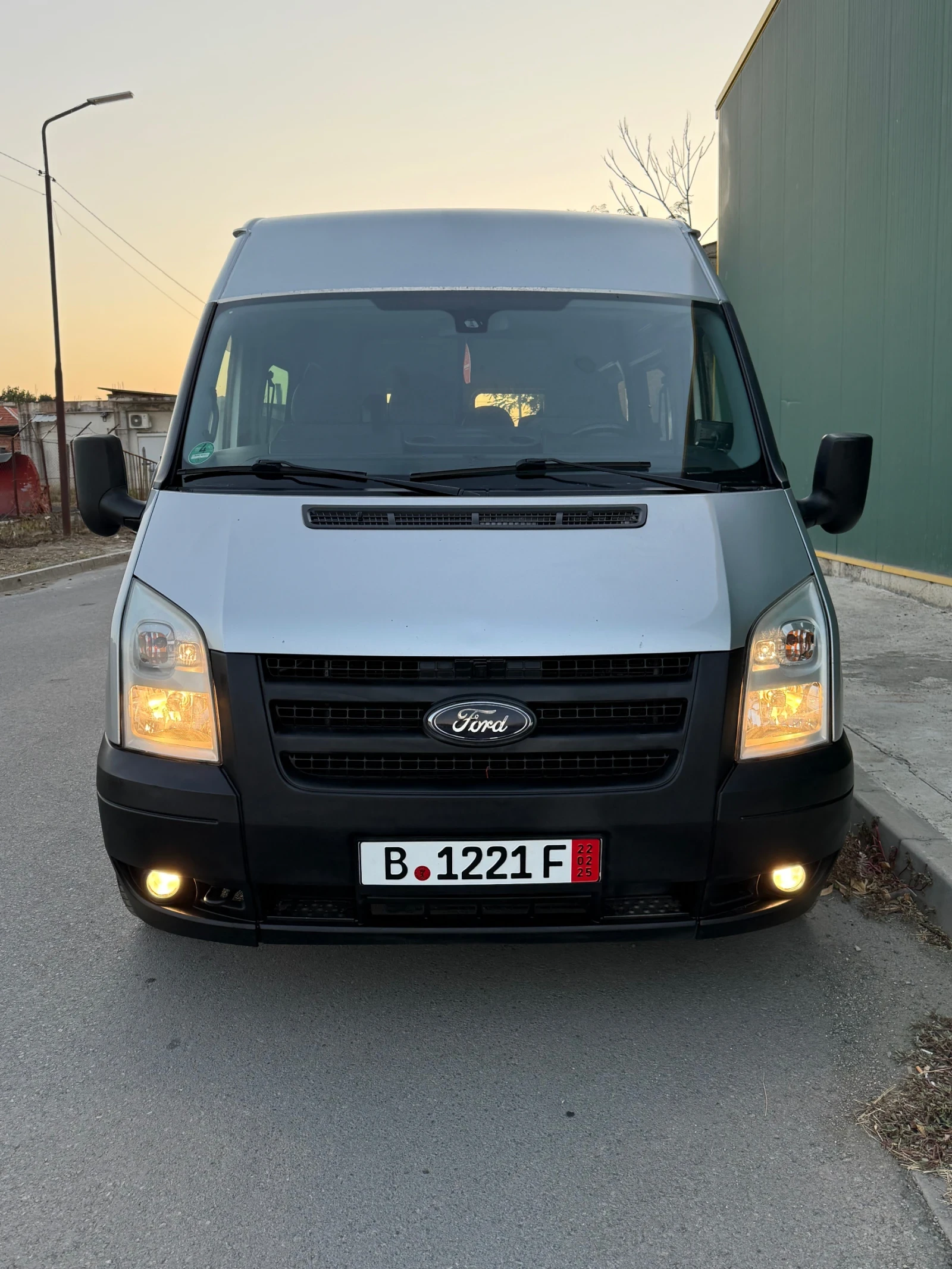 Ford Transit 2.2 - изображение 2