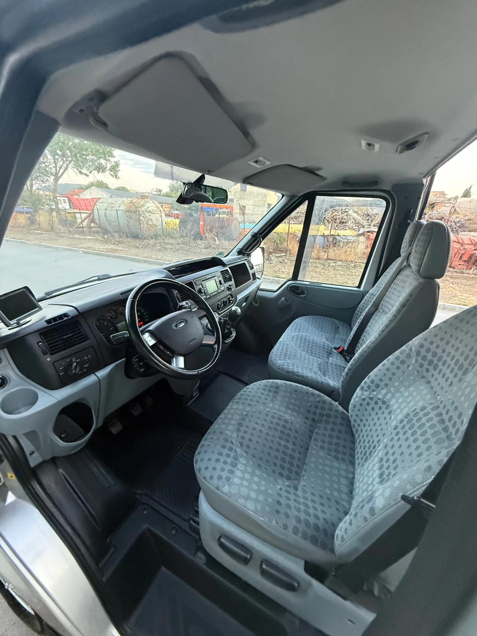 Ford Transit 2.2 - изображение 10