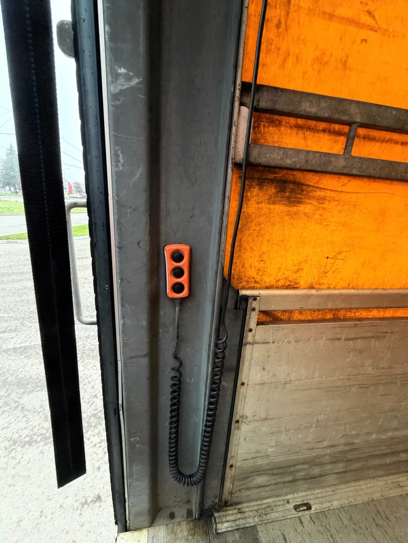 Renault T 18Т НАЛИЧЕН!!!ПАДАЩ БОРД!!!СОБС ЛИЗИНГ!!!ТОП!!!, снимка 7 - Камиони - 52841750