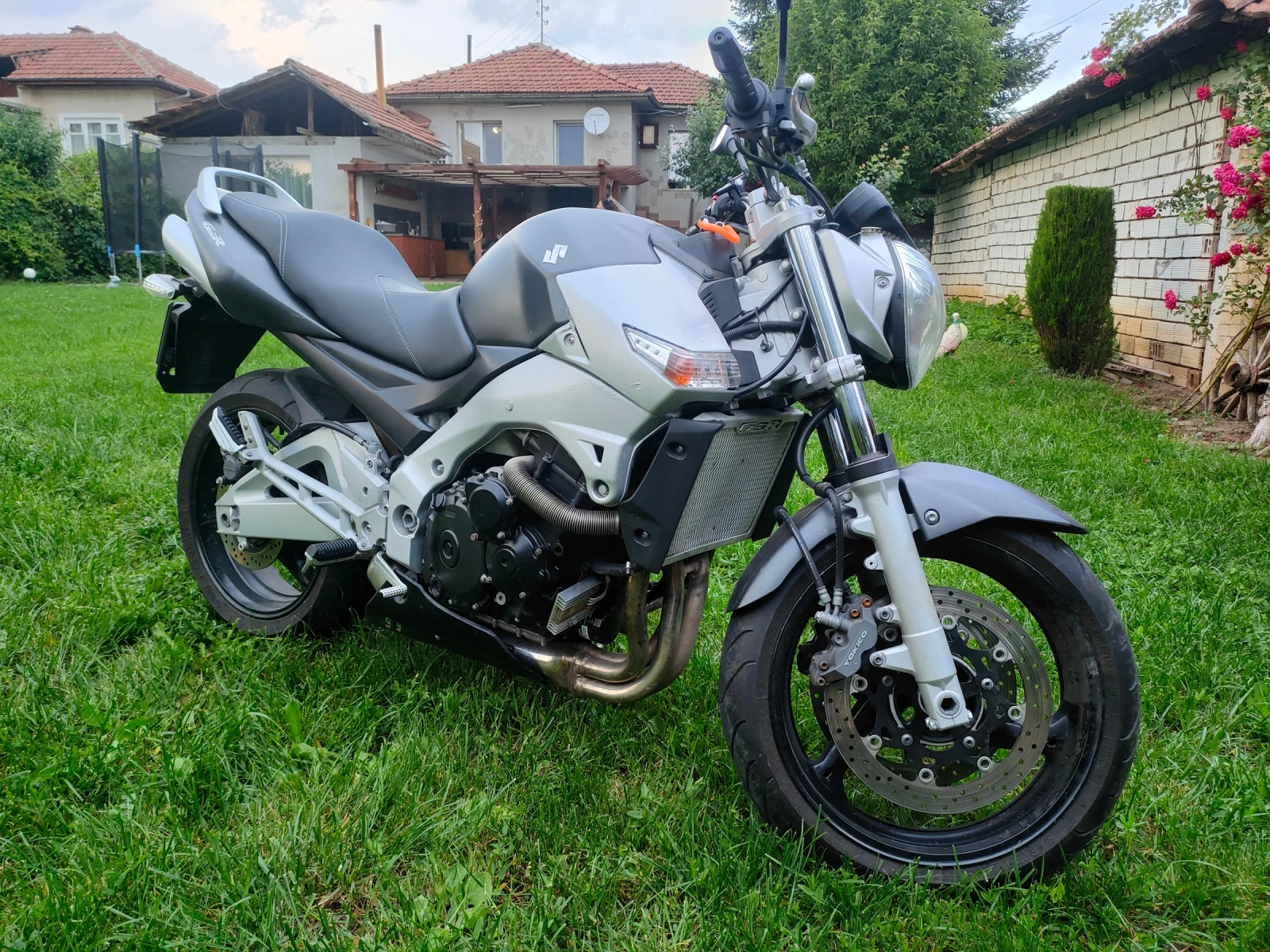 Suzuki Gsr  - изображение 4