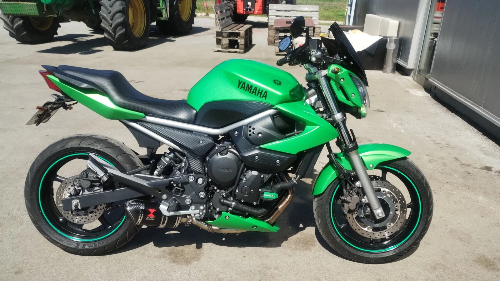 Yamaha XJ6