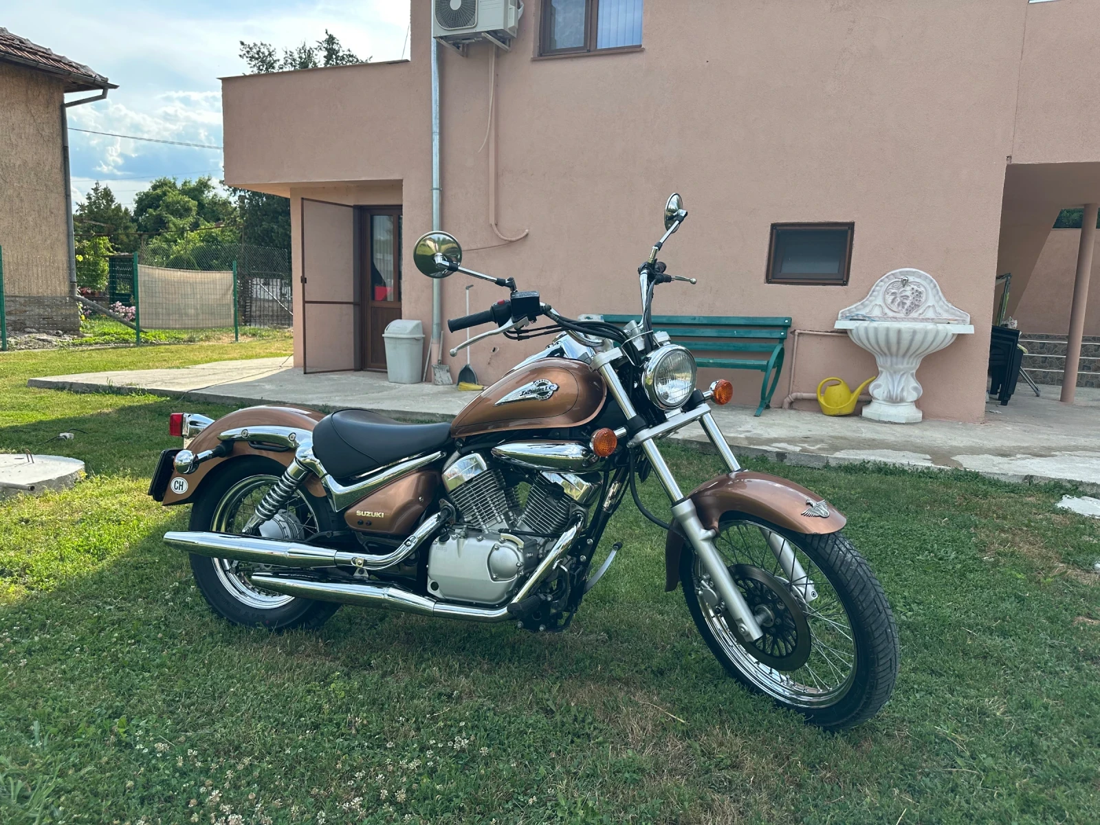 Suzuki Intruder 125LC