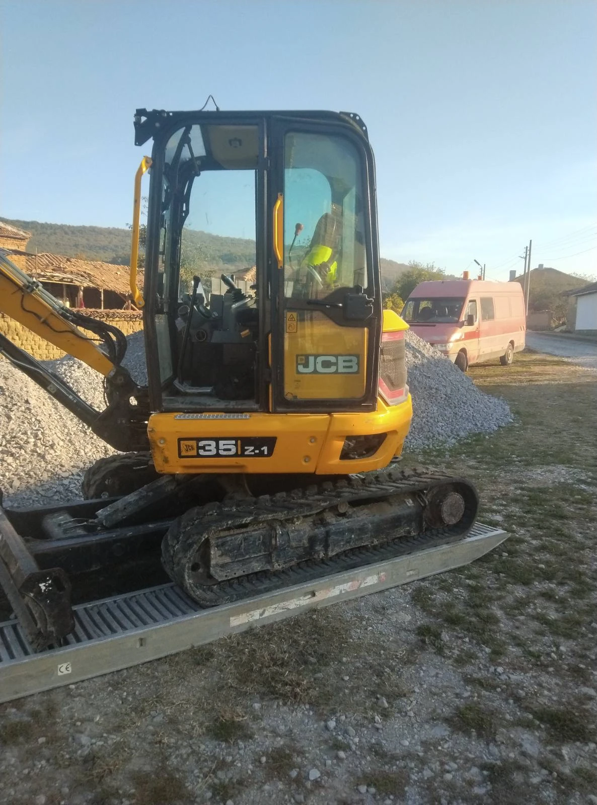 Багер JCB 35Z-1, снимка 2 - Индустриална техника - 56534151