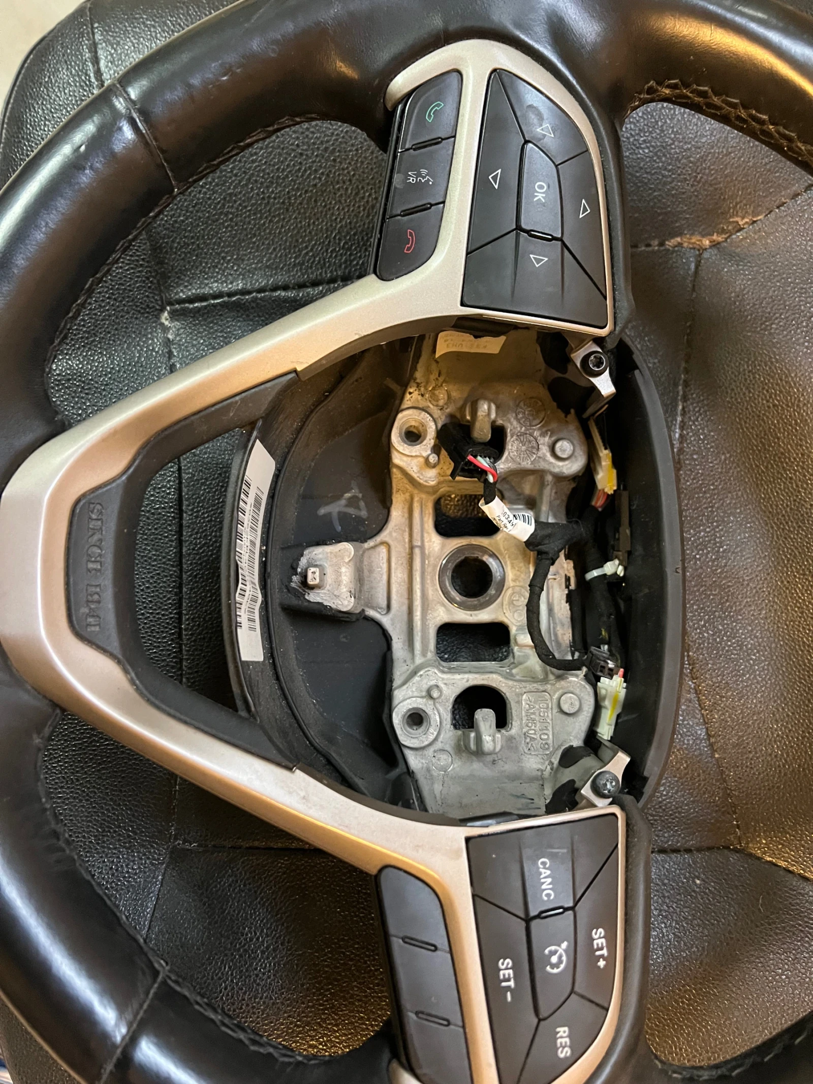 M   JEEP CHEROKEE 2015 P1UU342X9AL | Mobile.bg   4