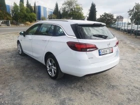 Opel Astra sport tourer, снимка 3