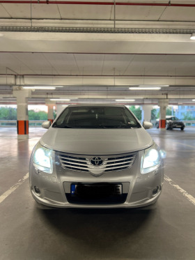 Обява за продажба на Toyota Avensis 1.8VVTI ~19 999 лв. - изображение 1