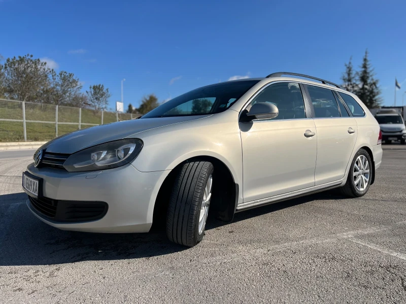 VW Golf 1.6 TDI , снимка 4 - Автомобили и джипове - 48016029