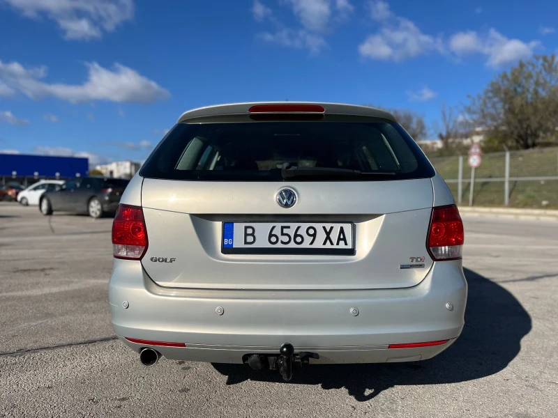 VW Golf 1.6 TDI , снимка 5 - Автомобили и джипове - 48016029