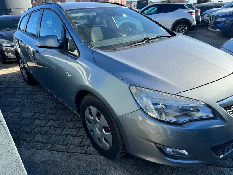 Opel Astra 1.7CDTI 110к.с, снимка 2 - Автомобили и джипове - 48568215