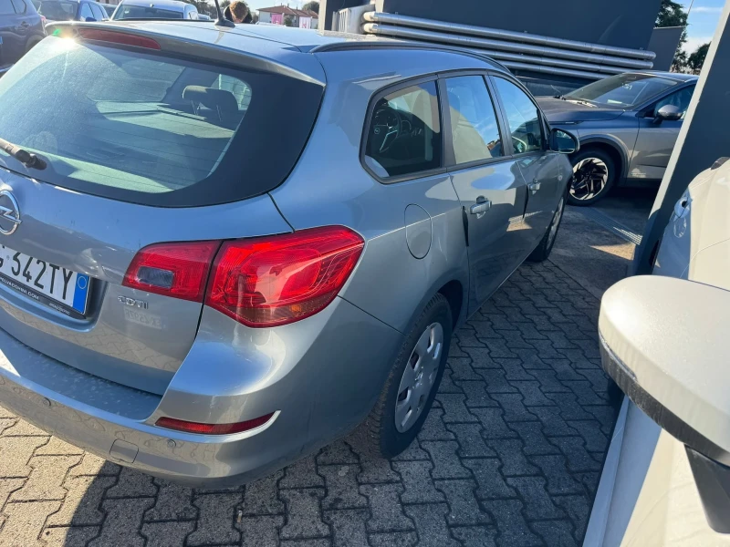 Opel Astra 1.7CDTI 110к.с, снимка 5 - Автомобили и джипове - 48568215