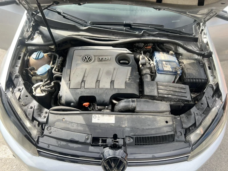 VW Golf, снимка 5 - Автомобили и джипове - 49349511