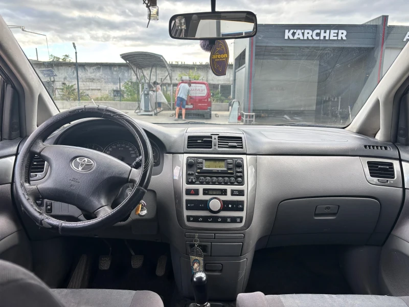 Toyota Avensis verso 2.0 D-4D, снимка 12 - Автомобили и джипове - 52674285