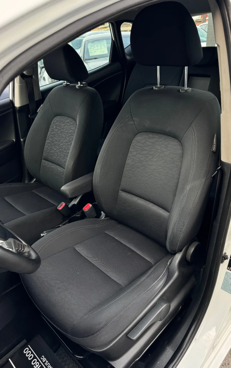 Hyundai Ix20, снимка 9 - Автомобили и джипове - 51624890