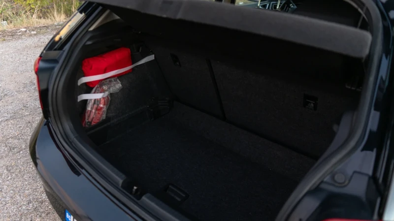 VW Polo 1.6 TDI Highline (95 к.с.), снимка 9 - Автомобили и джипове - 52643193