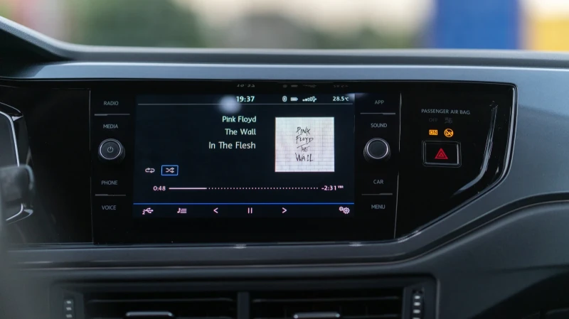 VW Polo 1.6 TDI Highline (95 к.с.), снимка 15 - Автомобили и джипове - 52643193