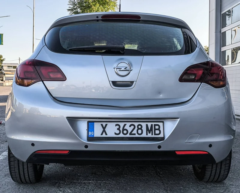 Opel Astra 1.7 cdti, снимка 4 - Автомобили и джипове - 51826920