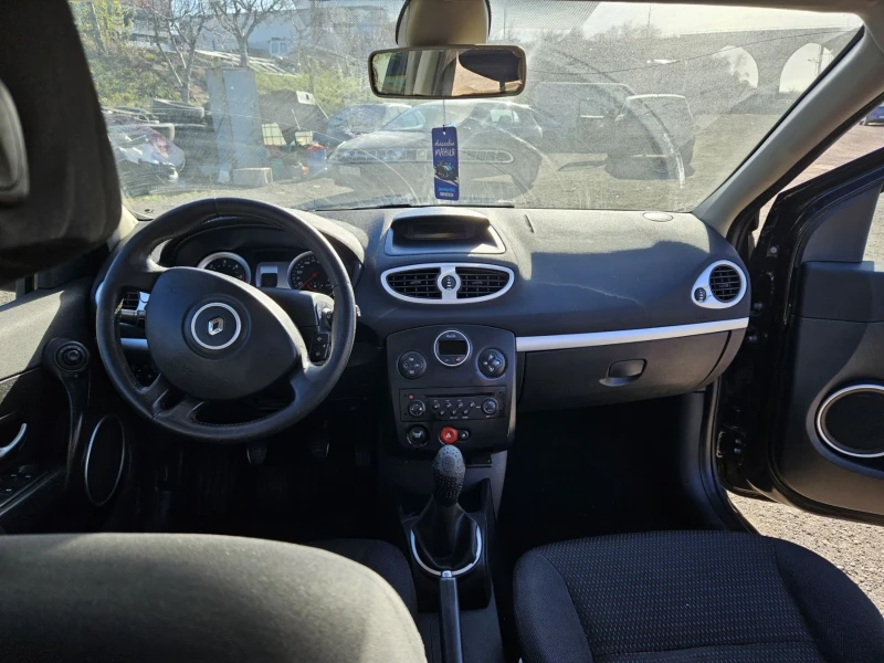 Renault Clio 1.5 dci-КЛИМАТРОНИК, снимка 9 - Автомобили и джипове - 52892549