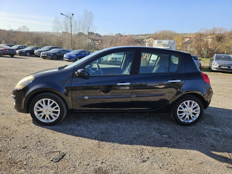 Renault Clio 1.5 dci-КЛИМАТРОНИК, снимка 4 - Автомобили и джипове - 52892549