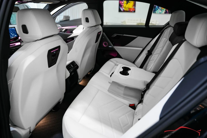 BMW i5 2024 BMW i5 eDrive40 M SPORT LINE, снимка 14 - Автомобили и джипове - 52972344