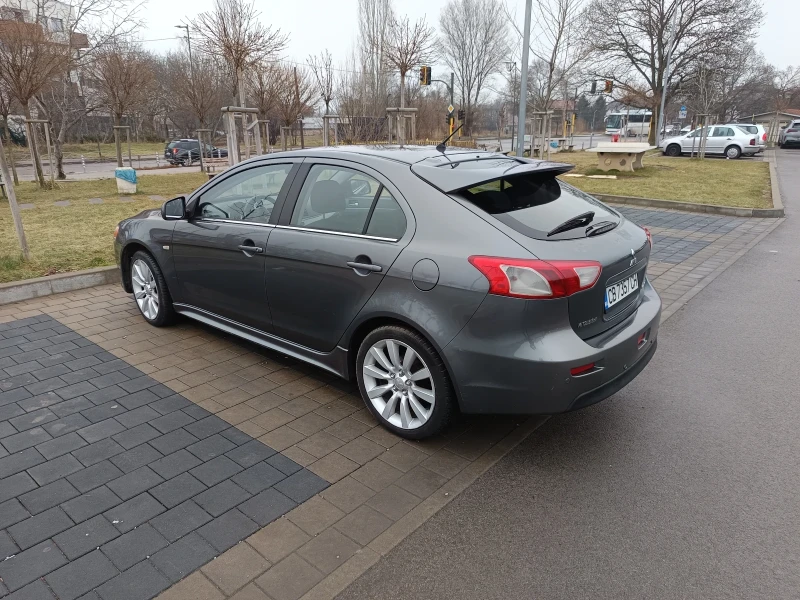 Mitsubishi Lancer Sportback, снимка 3 - Автомобили и джипове - 53209079