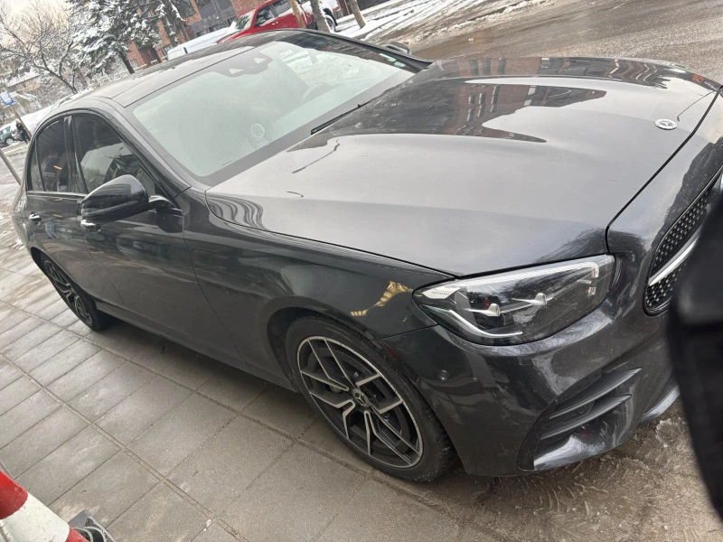 Mercedes-Benz E 300 де 4 матик, снимка 3 - Автомобили и джипове - 53339801