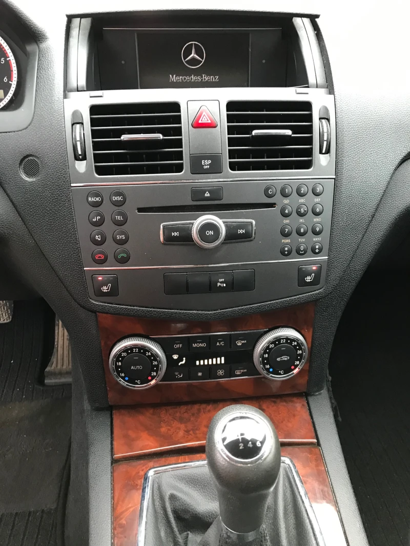 Mercedes-Benz C 200 2, 2cdi.136k.УНИКАТ., снимка 15 - Автомобили и джипове - 53432372