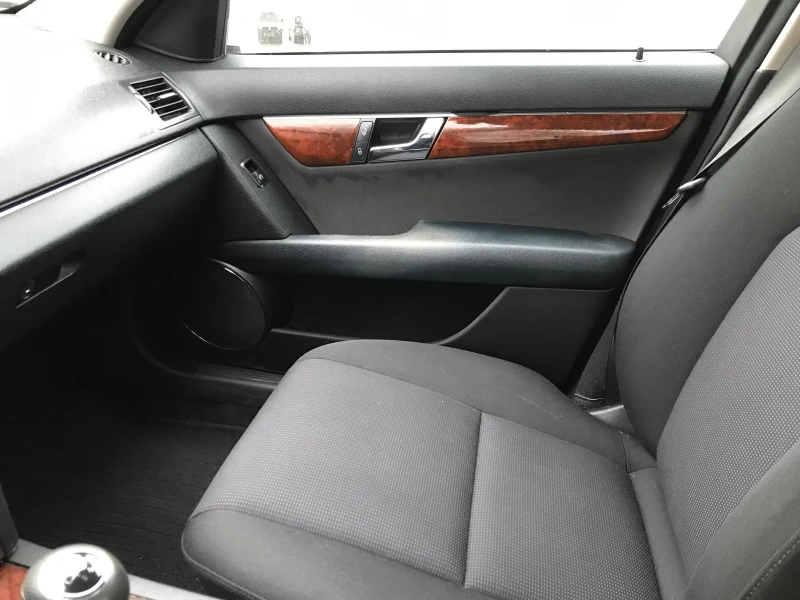 Mercedes-Benz C 200 2, 2cdi.136k.УНИКАТ., снимка 17 - Автомобили и джипове - 53432372