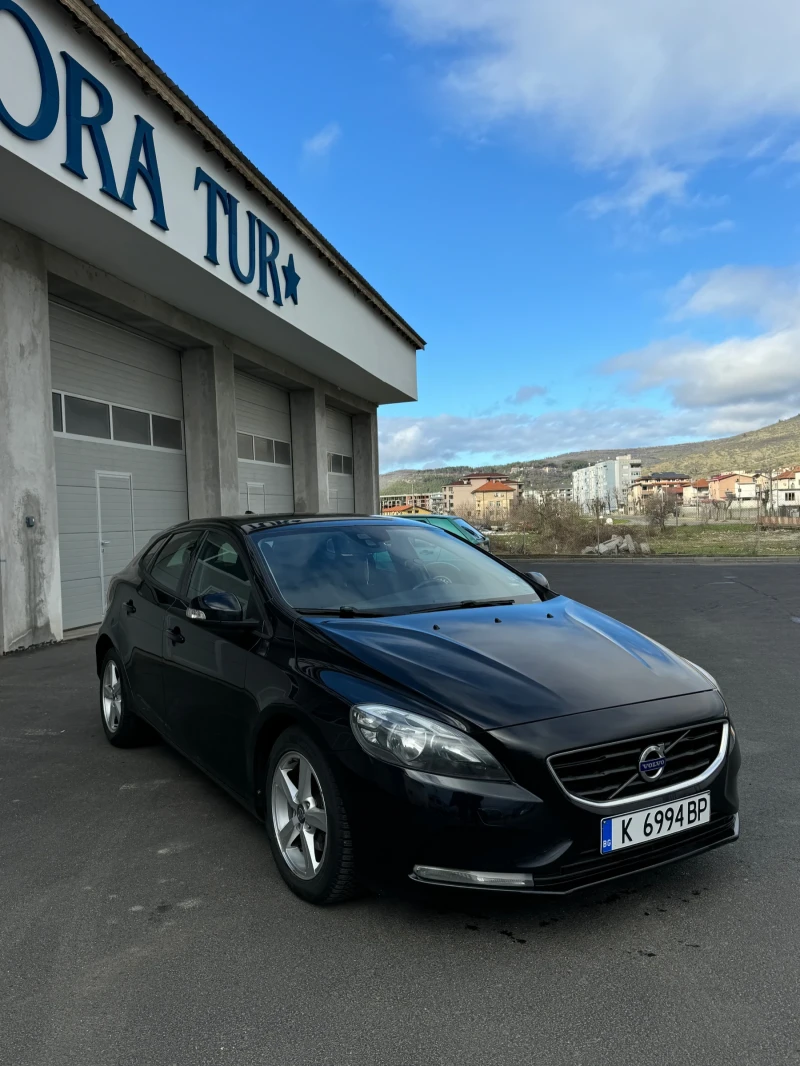 Volvo V40, снимка 6 - Автомобили и джипове - 53446181