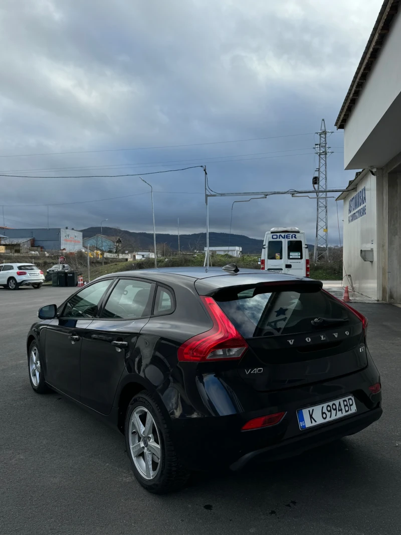 Volvo V40, снимка 3 - Автомобили и джипове - 53446181