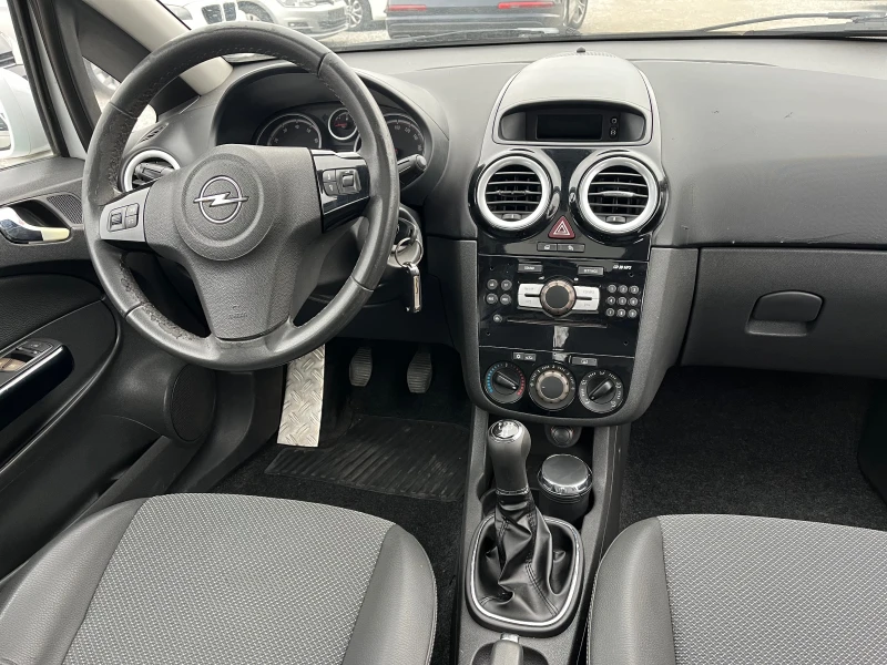 Opel Corsa 1.2I, снимка 8 - Автомобили и джипове - 53476791