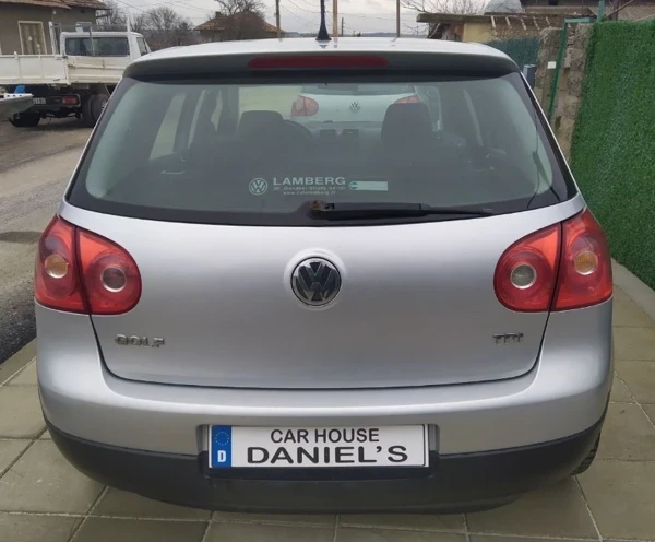 VW Golf 1.9 TDI , снимка 5 - Автомобили и джипове - 46156194