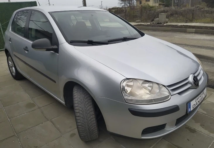 VW Golf 1.9 TDI , снимка 2 - Автомобили и джипове - 46156194