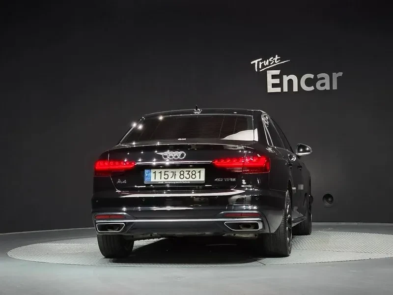 Audi A4 40 Tfsi, снимка 4 - Автомобили и джипове - 55816704