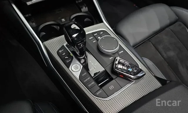 BMW 320 D XDRIVE * M ПАКЕТ * H/K * HEAD UP * 50K KM * , снимка 9 - Автомобили и джипове - 56139594