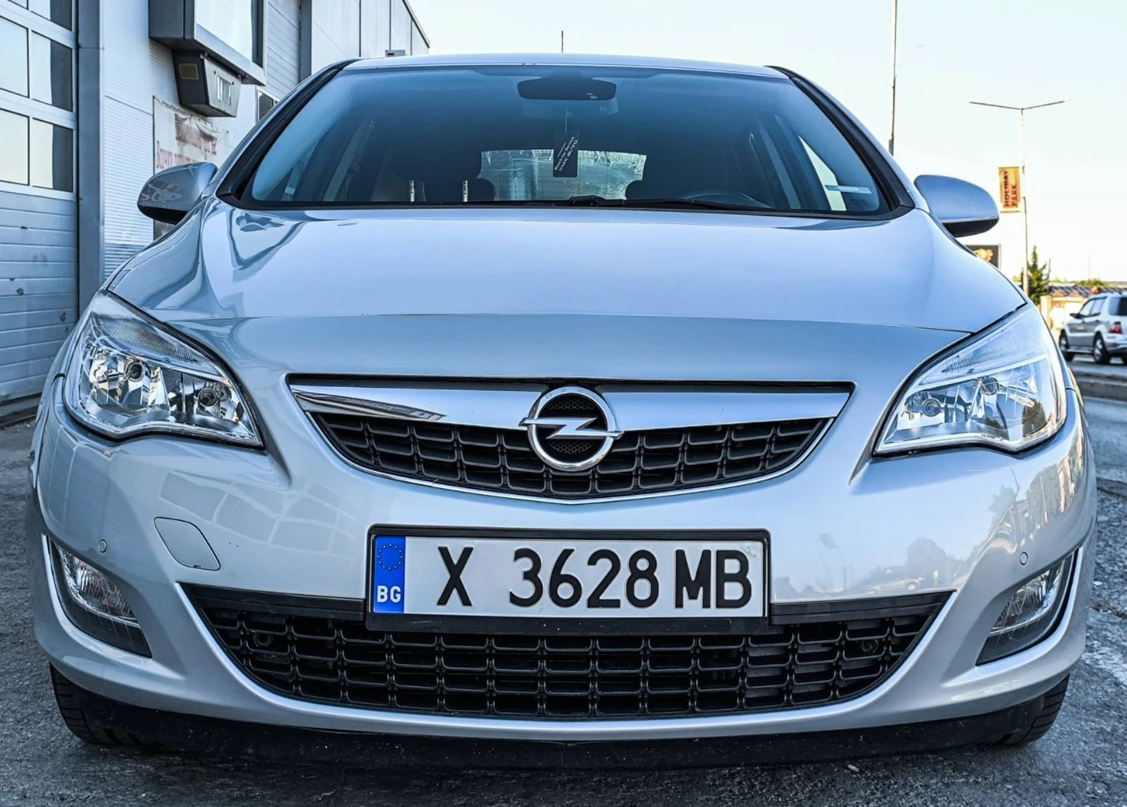 Opel Astra 1.7 cdti, снимка 1