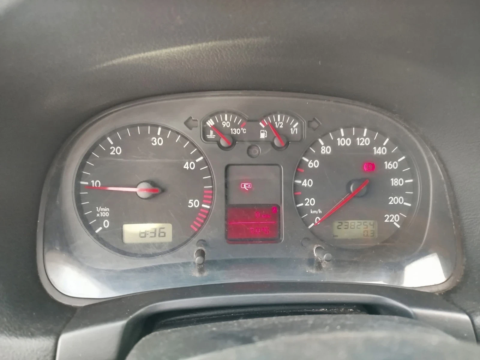 VW Bora 1.9 TDI 90кс - изображение 7