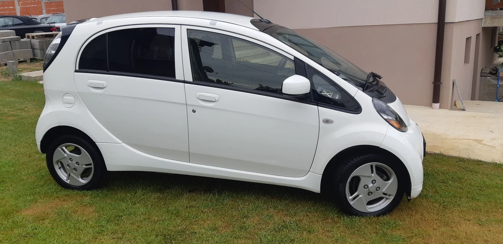 Mitsubishi I-MiEV 100% Електрически - изображение 3