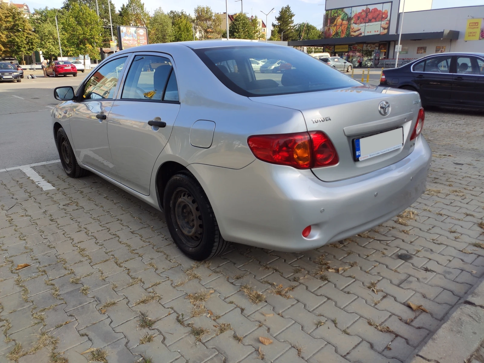 Toyota Corolla 132 000 км - изображение 7